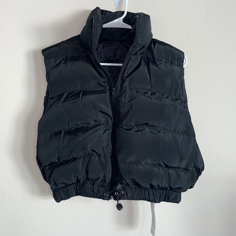 Black puffer vest